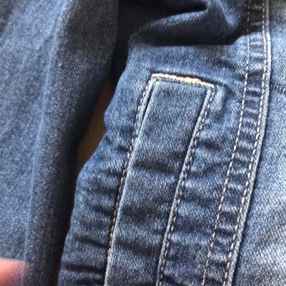 Jean jacket - Picture 7 of 9